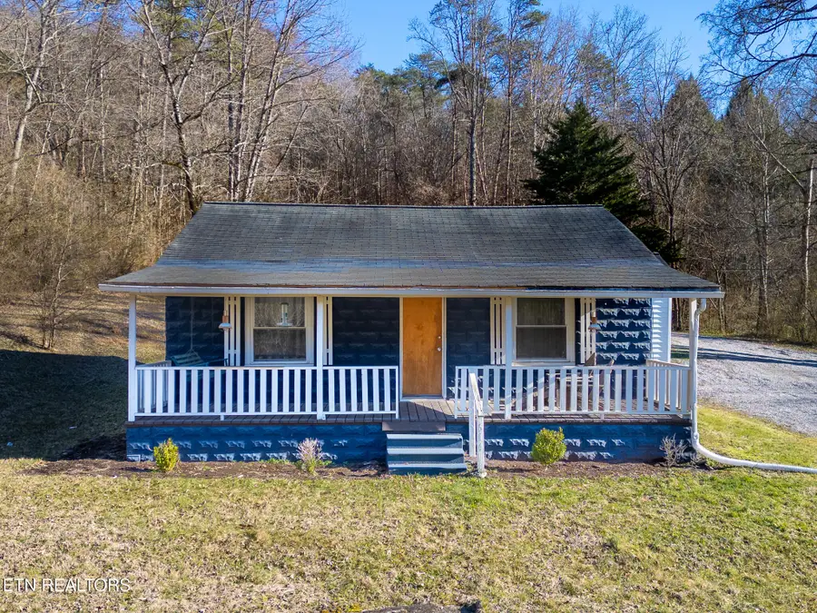 614 E Brushy Valley Drive, Powell, TN 37849 - #2