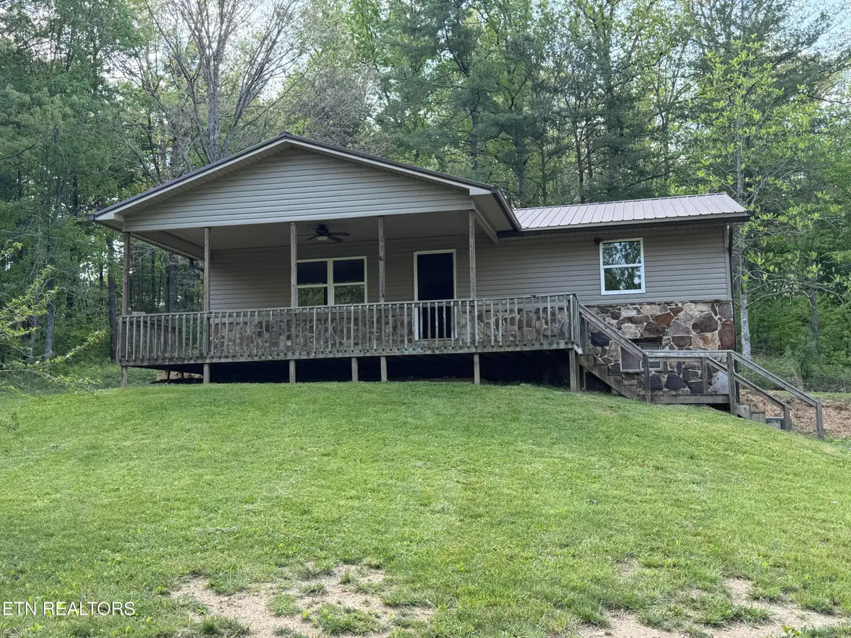 318 Lee Rd, Lancing, TN 37770 - #1