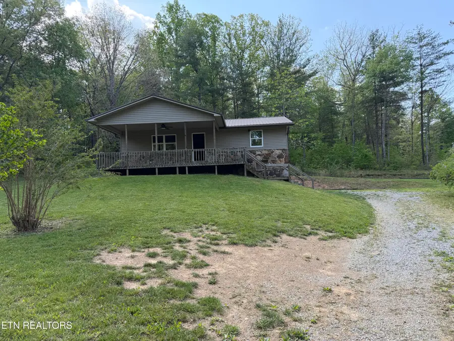 318 Lee Rd, Lancing, TN 37770 - #2