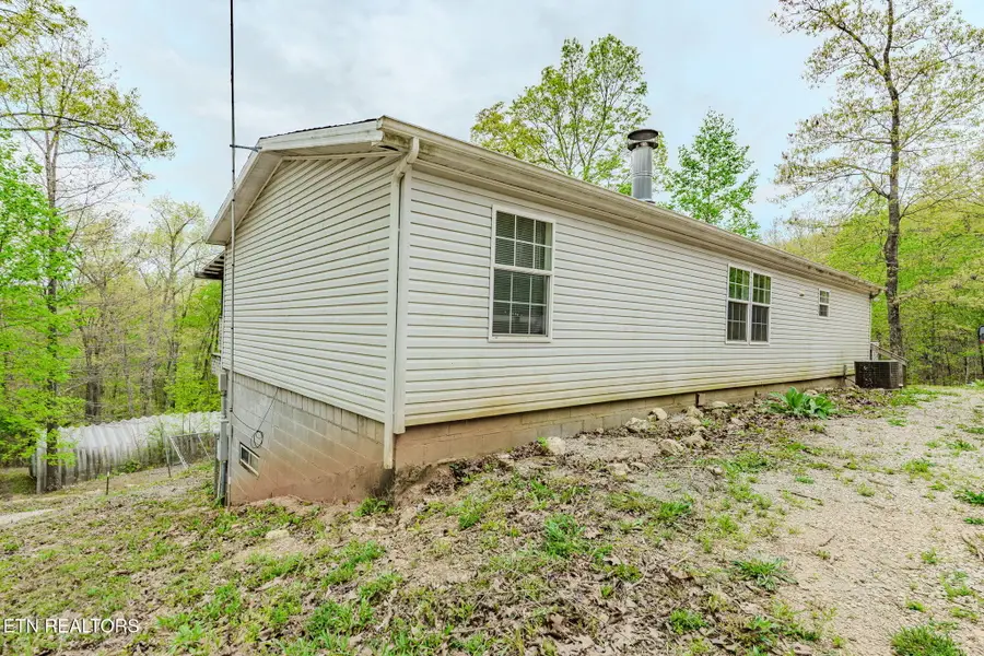 349 S Marlowe Lane, Speedwell, TN 37870 - #3