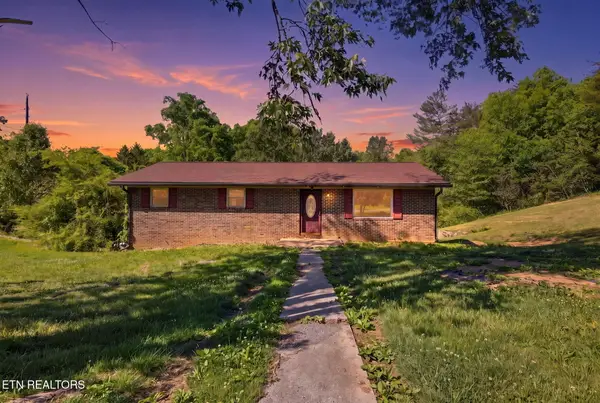 209 White Oak Lane, Heiskell, TN 37754
