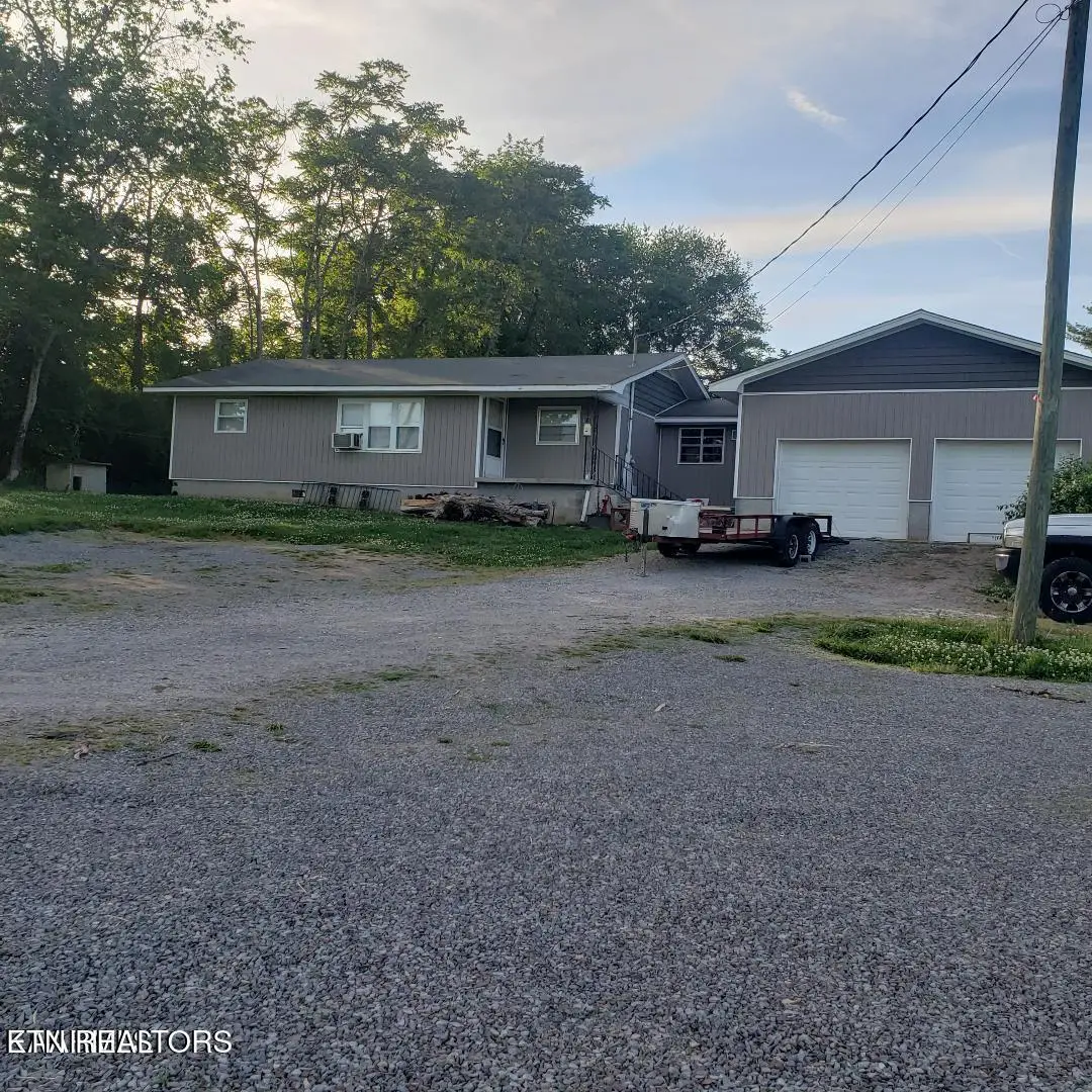 7521 E Emory Rd, Corryton, TN 37721 - #1
