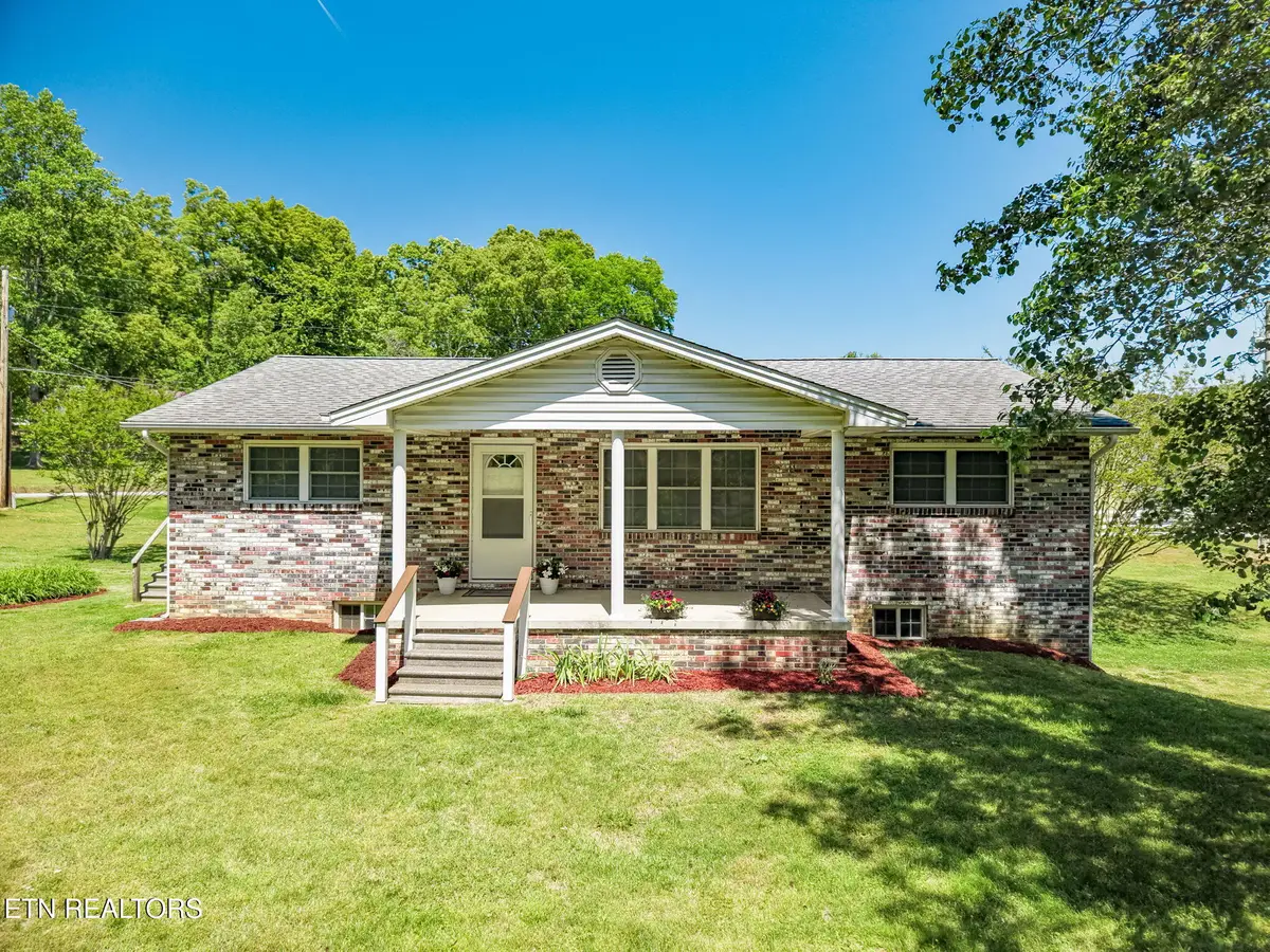 409 Lawnville Rd, Kingston, TN 37763 - #1