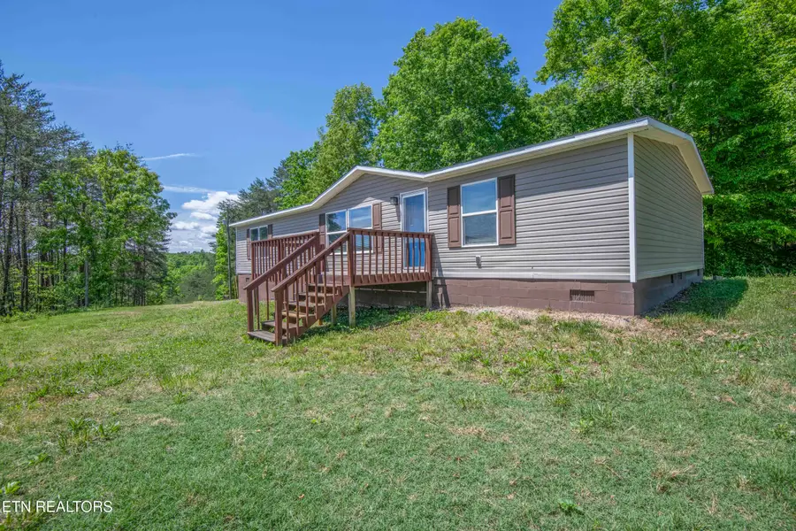 629 Yarnell Rd, Clinton, TN 37716 - #2