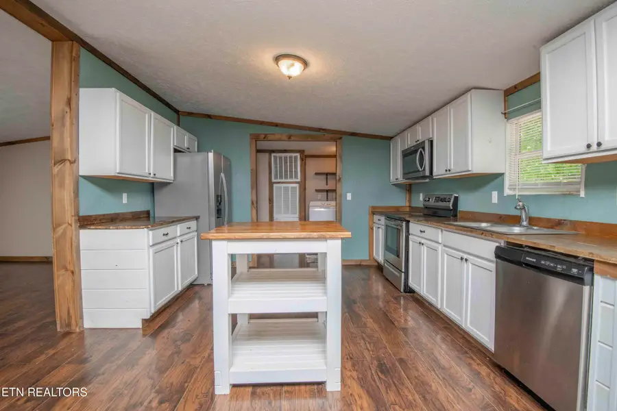 629 Yarnell Rd, Clinton, TN 37716 - #3
