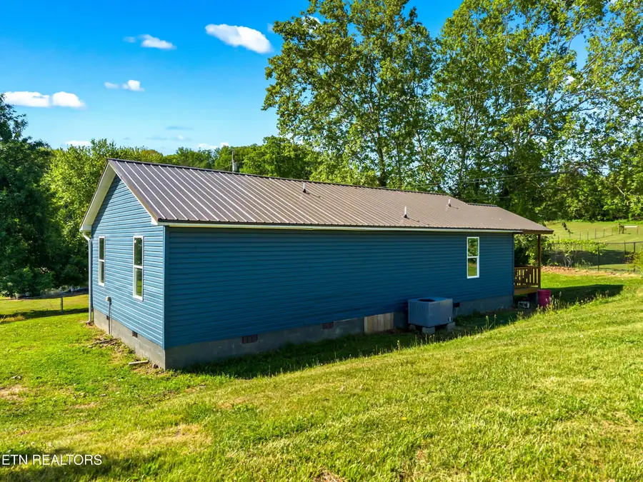 665 Rocky Summit Rd, Bean Station, TN 37708 - #3
