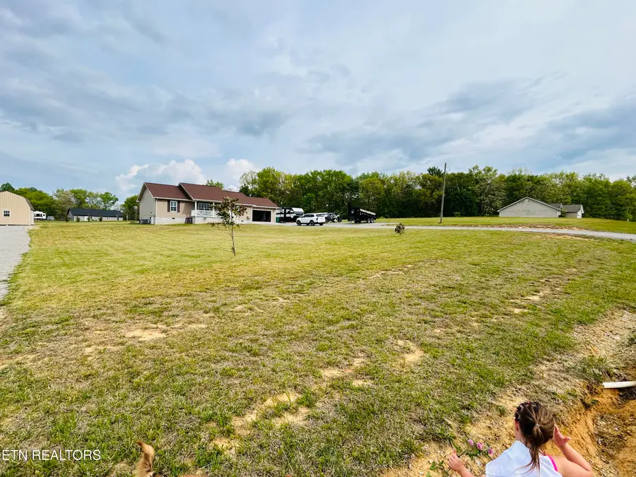 233 Georgee Rd, Jamestown, TN 38556 - #2