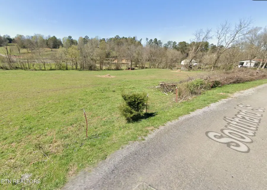 644 Southard St, Tellico Plains, TN 37385 - #3