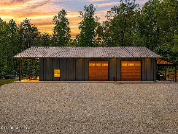 160 Riverside Drive, Madisonville, TN 37354