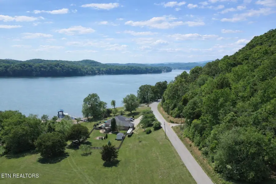 1347 Bowman Bend Rd, Harriman, TN 37748 - #2
