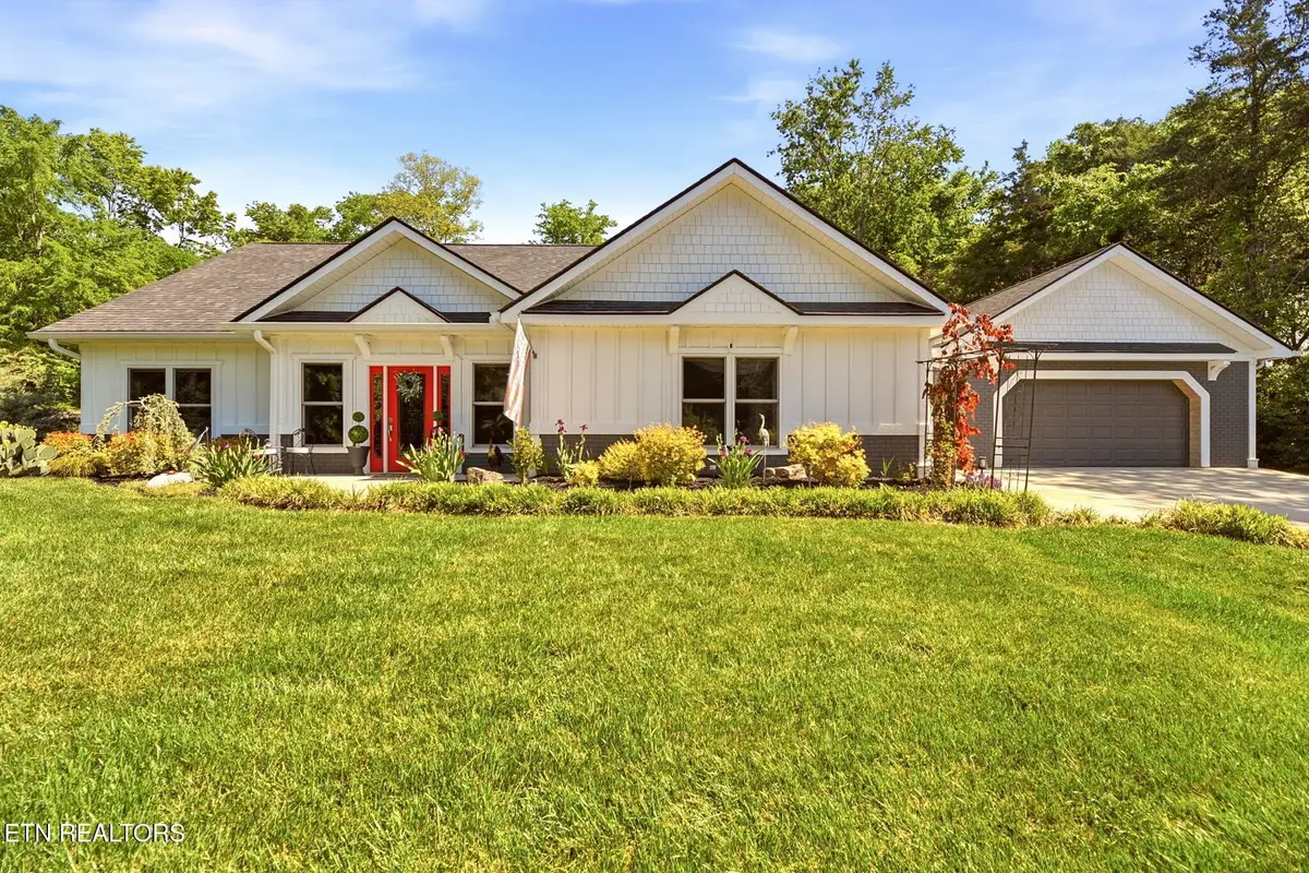 106 Chatuga Dr/ 103 Tsuhdatsi Dr, Loudon, TN 37774 - #1