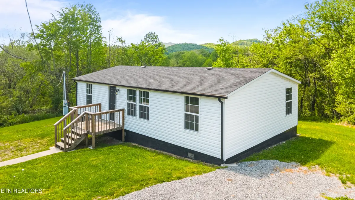 1958 Branam Hill Rd, Jellico, TN 37762 - #1