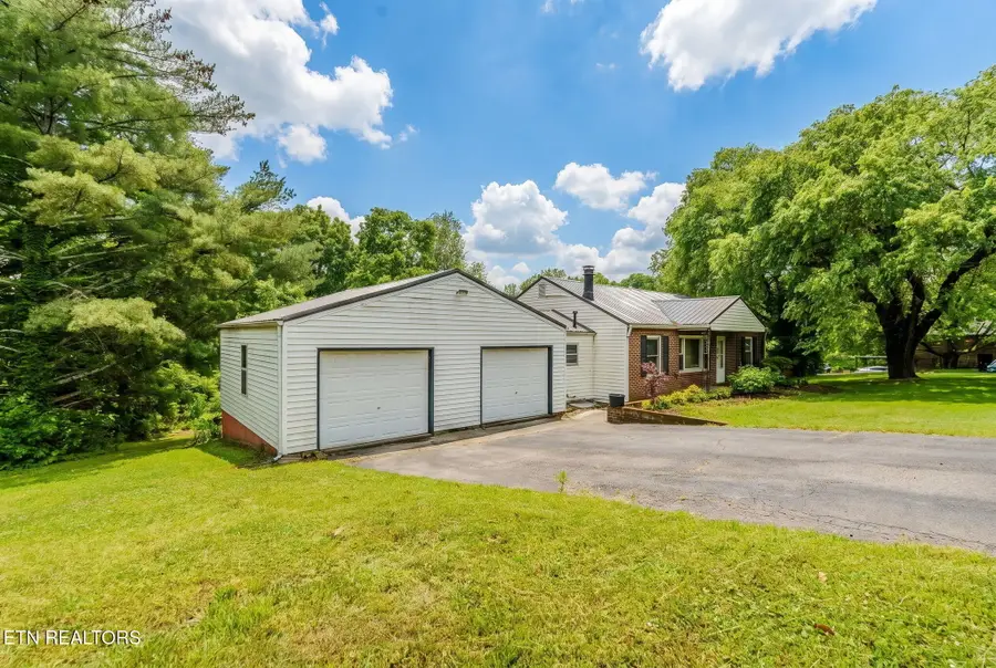 2800 Patrick Ave, Maryville, TN 37804 - #2