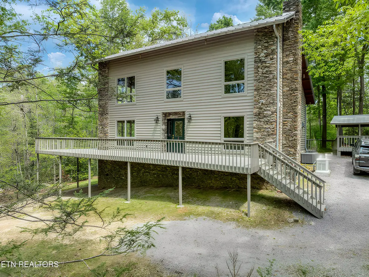 2210 Turkey Roost Rd, Walland, TN 37886 - #1