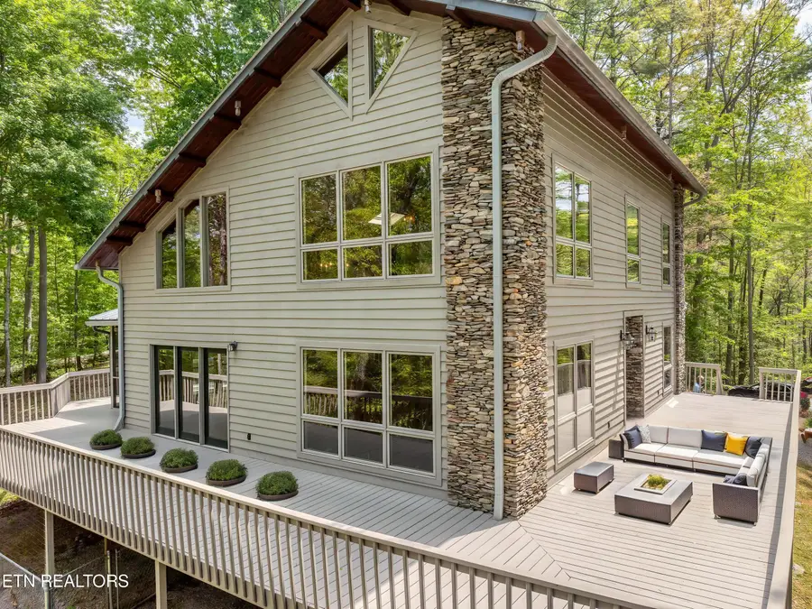 2210 Turkey Roost Rd, Walland, TN 37886 - #2