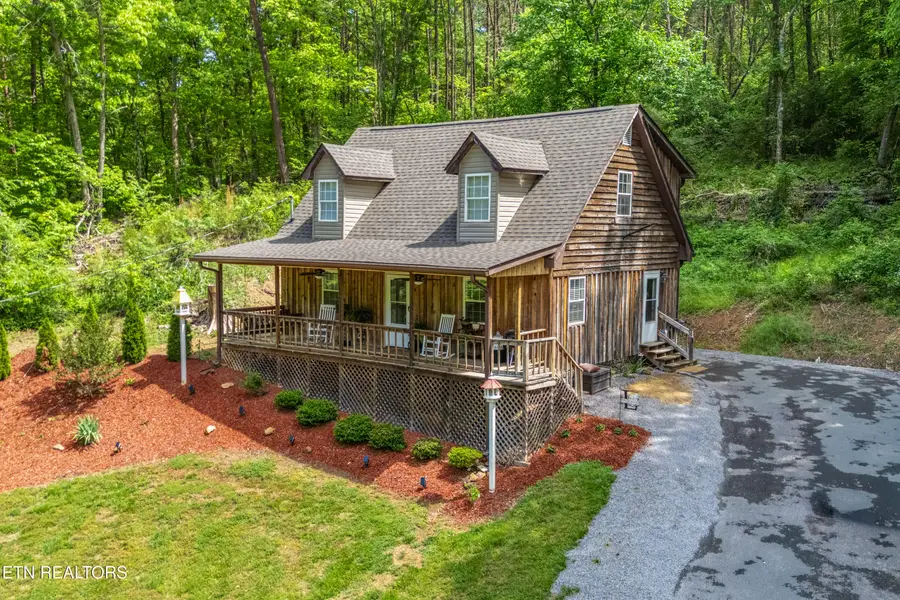 2881 Maples Branch Rd, Sevierville, TN 37876 - #2