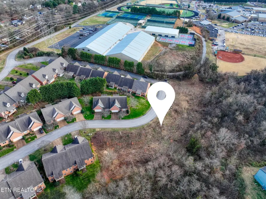 Racquet Club Way #1-8, Knoxville, TN 37923 - #2