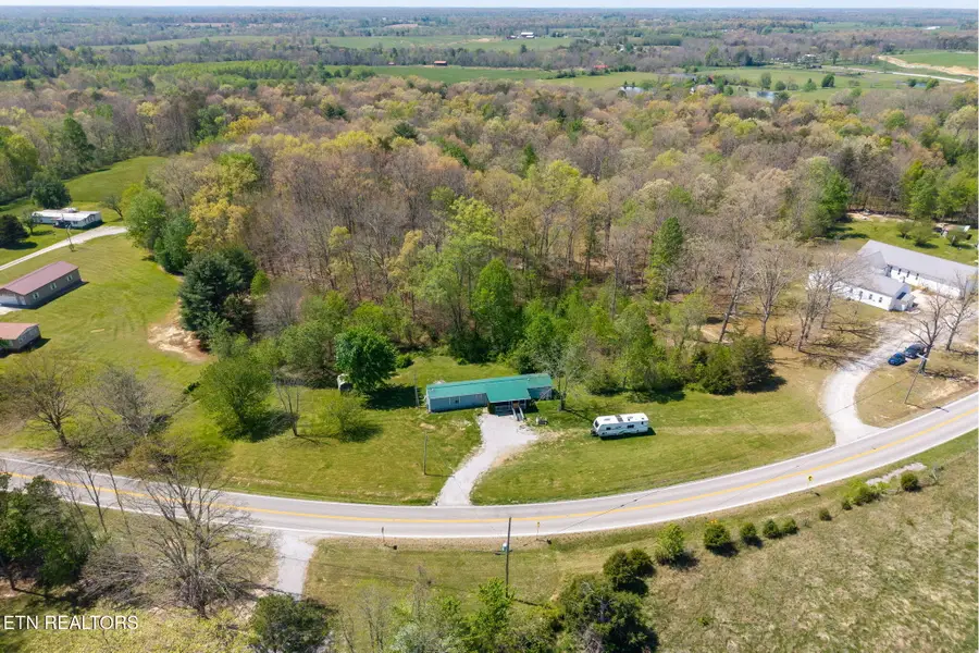 5959 Nashville Hwy, Deer Lodge, TN 37726 - #3