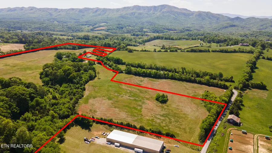 822 Sunlight Rd, Parrottsville, TN 37843 - #2