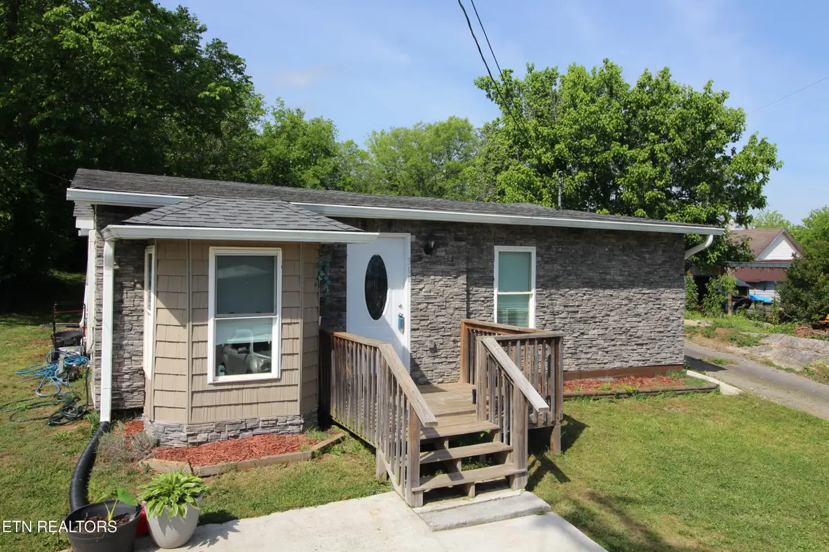311 Bussell Ferry Rd, Lenoir City, TN 37771 - #1
