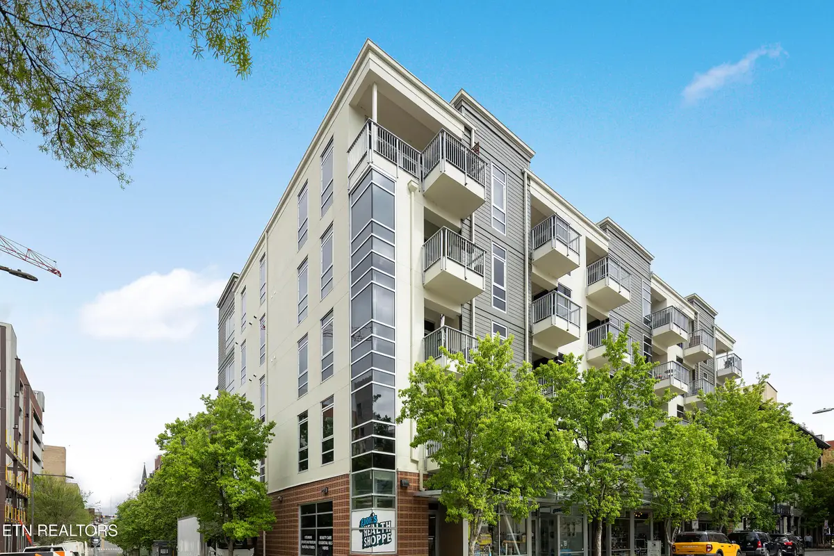 440 Walnut St #305, Knoxville, TN 37902 - #1