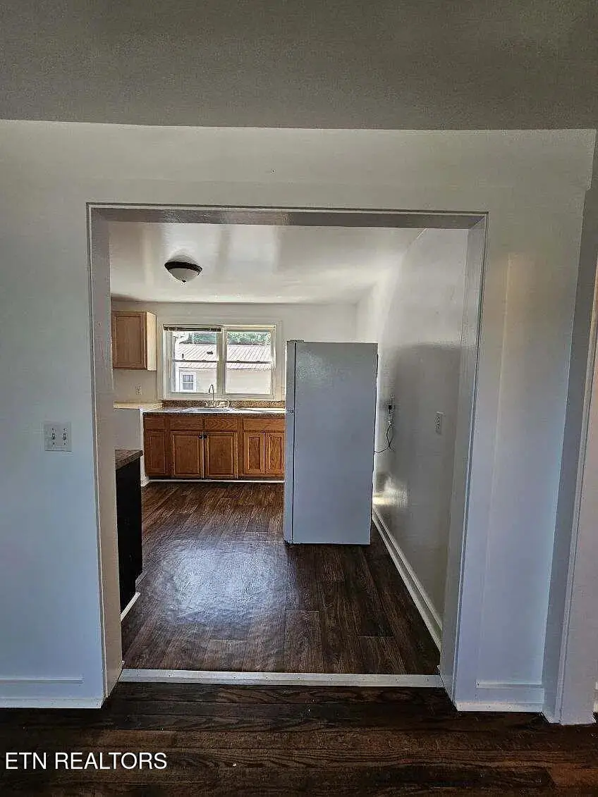 725 Chilhowee St, Harriman, TN 37748 - #3