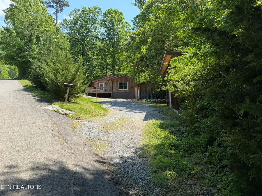 4728 Fred Jennings Rd, Walland, TN 37886 - #2