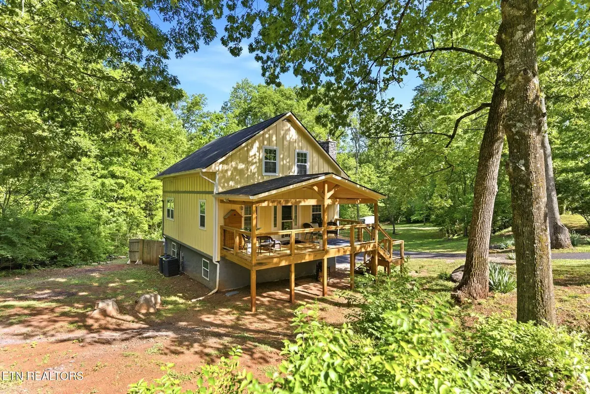 3905 Light Pink Rd, Louisville, TN 37777 - #1