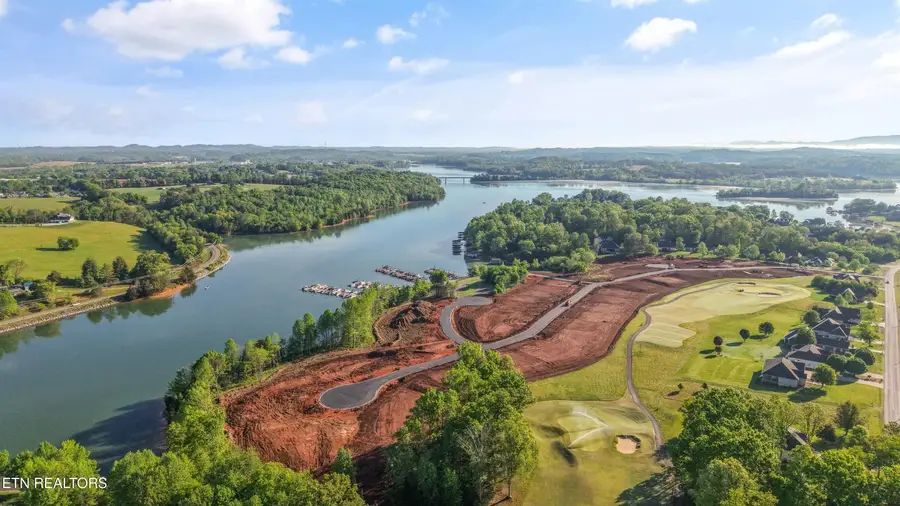 132 Agaya Tr, Vonore, TN 37885 - #3