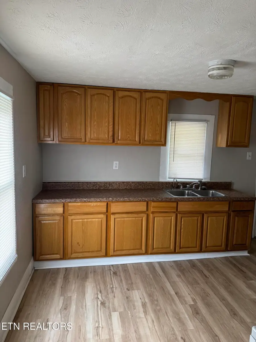 2715 White Oak Lane, Knoxville, TN 37917 - #2