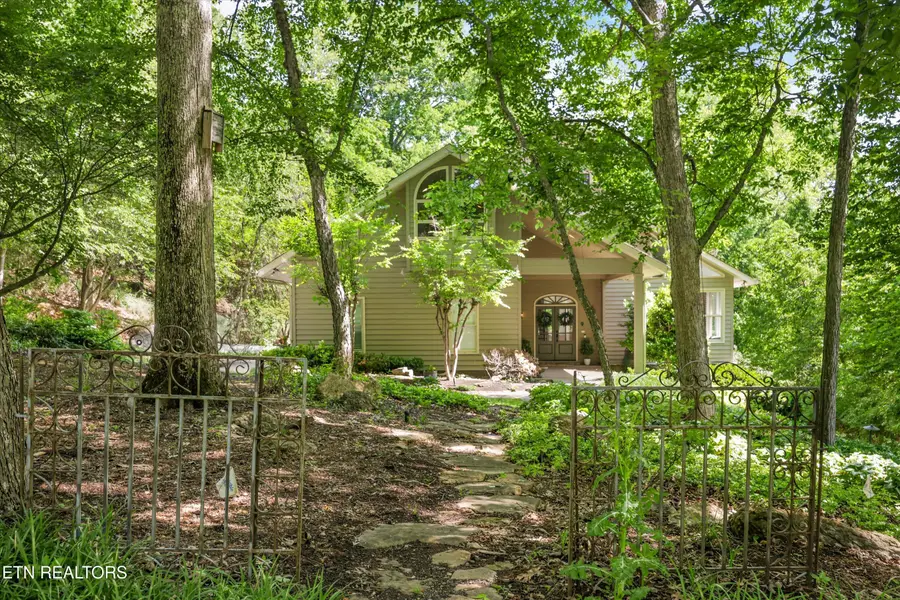 8940 Kelsey Lane, Knoxville, TN 37922 - #2