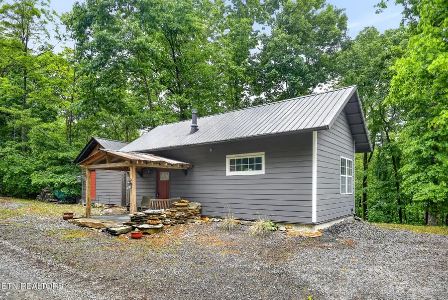 853 Rock Springs Rd, Celina, TN 38551 - #2