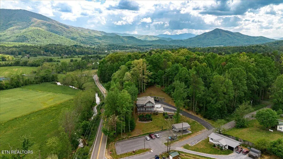 3194 Mcgill Rd, Sevierville, TN 37862 - #1