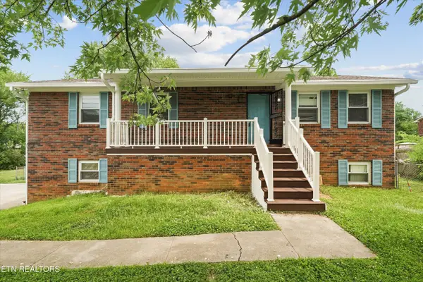 2108 NW Ho Co Ta Ke Lane, Knoxville, TN 37912