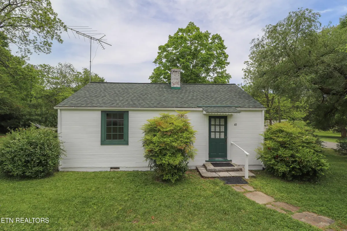43 W Circle Rd, Norris, TN 37828 - #1