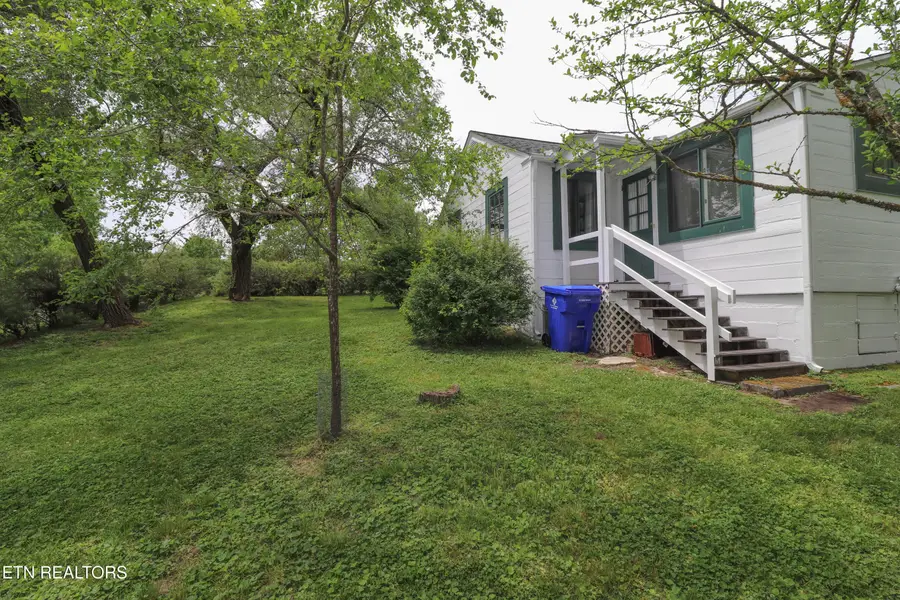 43 W Circle Rd, Norris, TN 37828 - #3