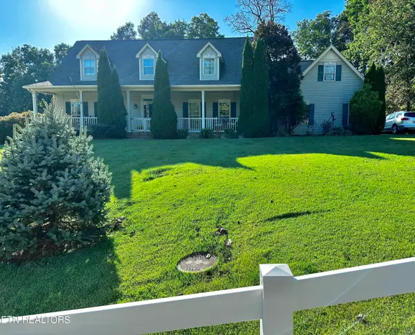 511 Emerald Ave, Kodak, TN 37764