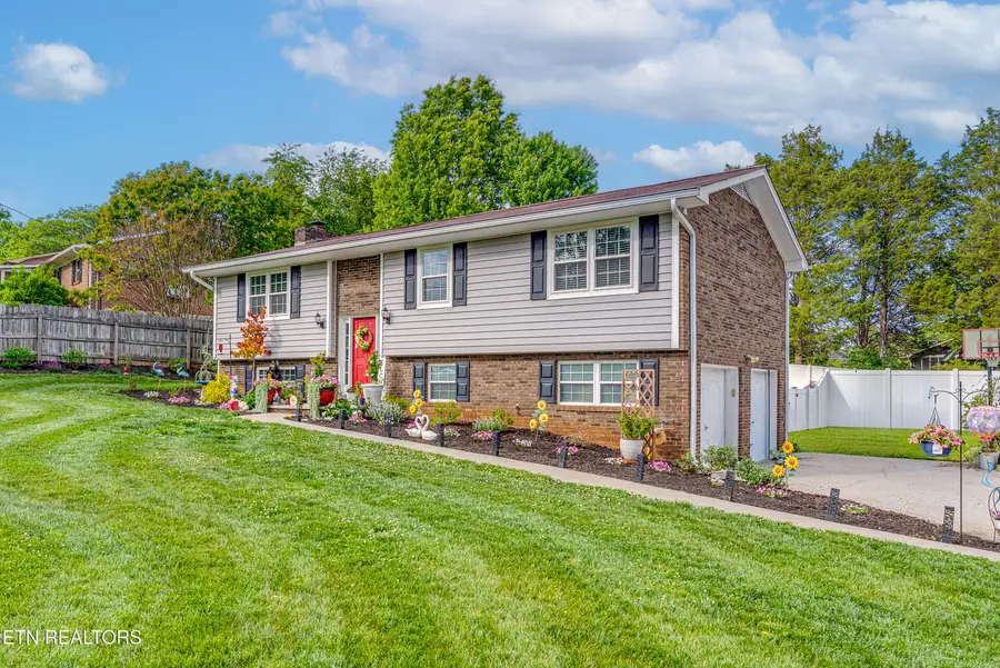 7808 Hallsdale Rd, Knoxville, TN 37938 - #2