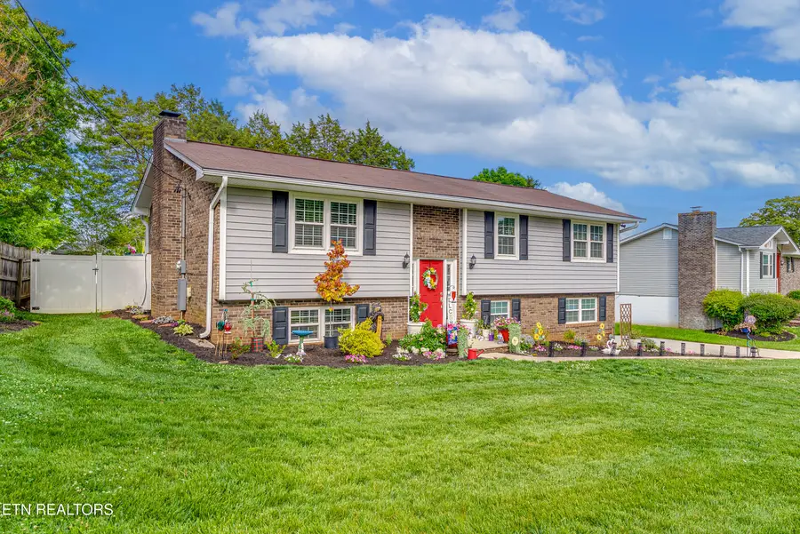 7808 Hallsdale Rd, Knoxville, TN 37938 - #3