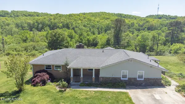 302 Sunset Lane, Harriman, TN 37748