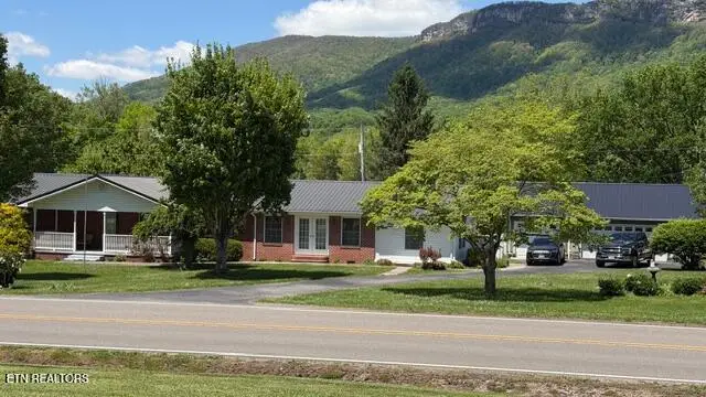 3217 Doctor Thomas Walker Rd, Ewing, VA 24248 - #1