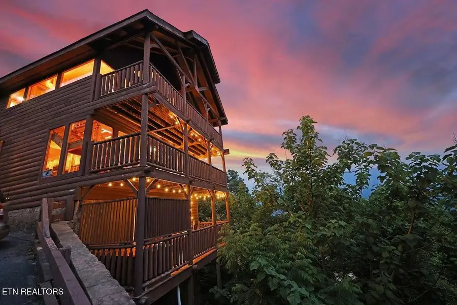 1154 Villa Overlook Way, Gatlinburg, TN 37738 - #2