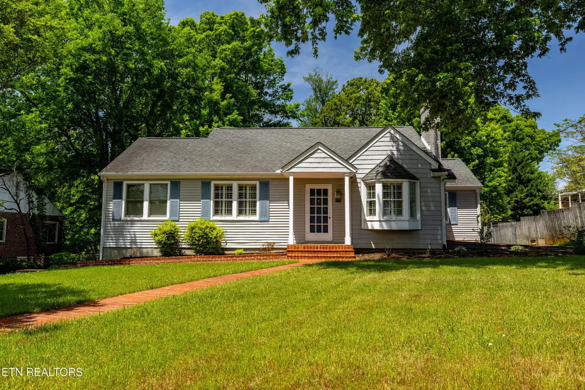1105 Sterling Ave, Maryville, TN 37803 - #1
