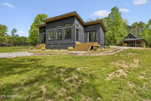 33 Dwellings Drive, Tracy City, TN 37387