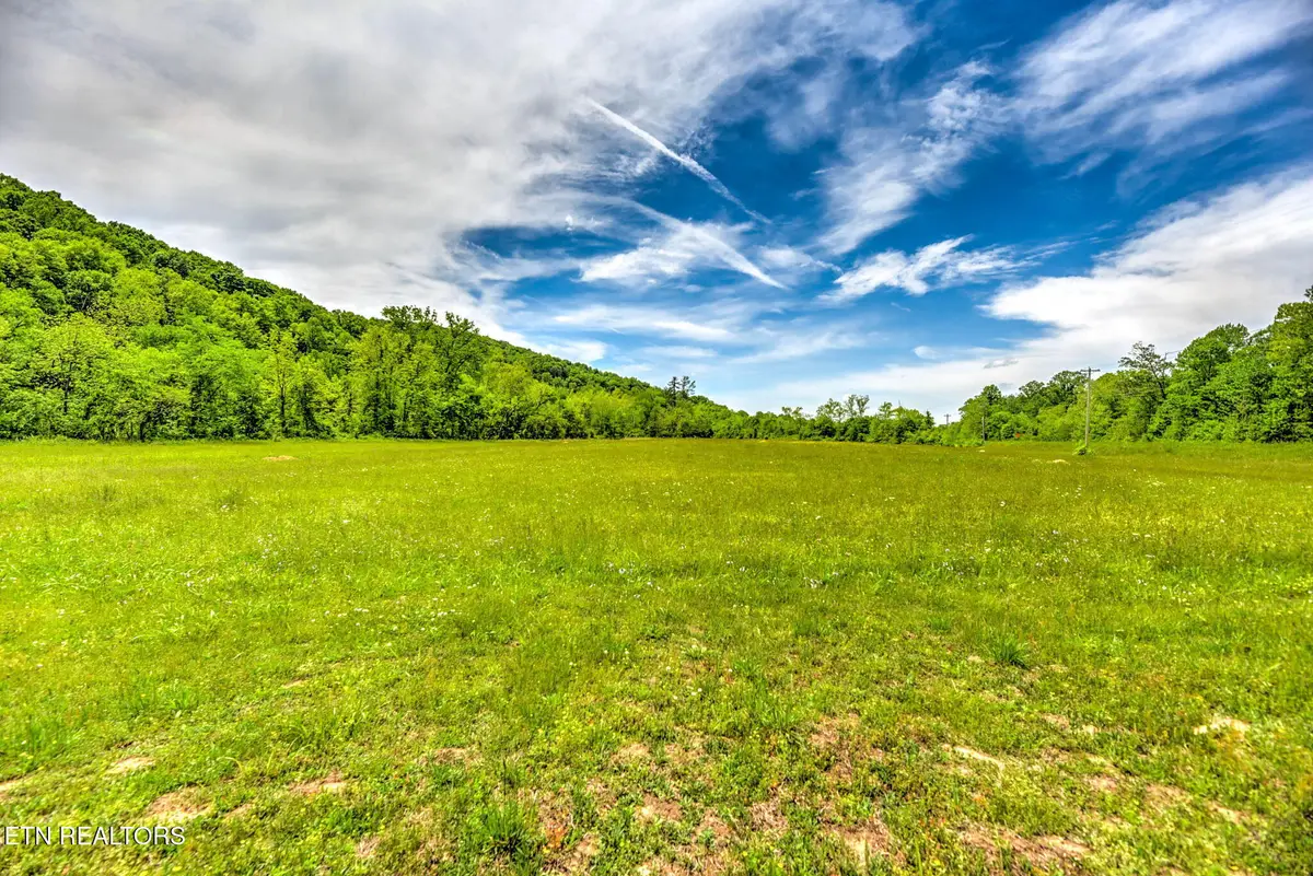 2073 Oliver Springs Hwy, Clinton, TN 37716 - #1