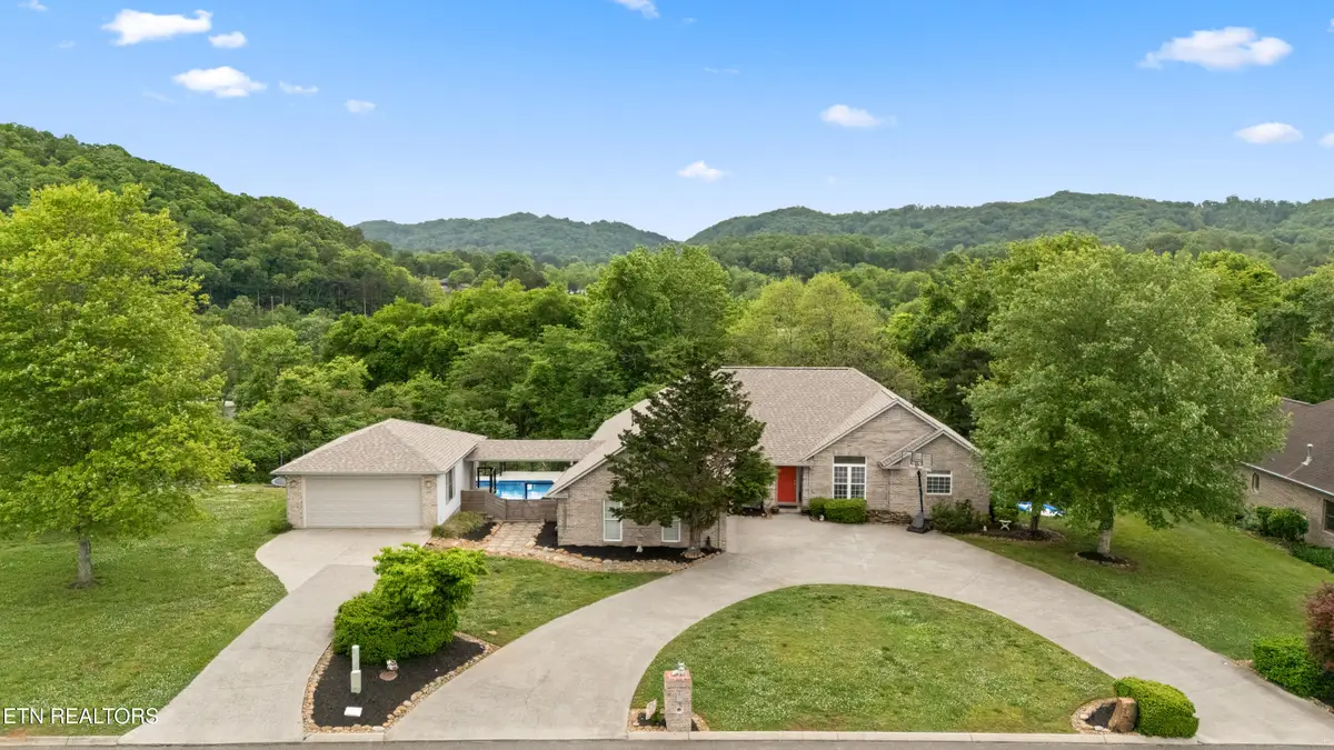 111 Tradewind St, Clinton, TN 37716 - #1