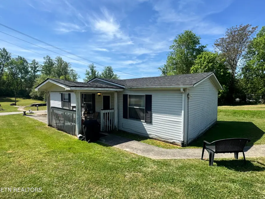 407 N Wilder Ave, Rockwood, TN 37854 - #2