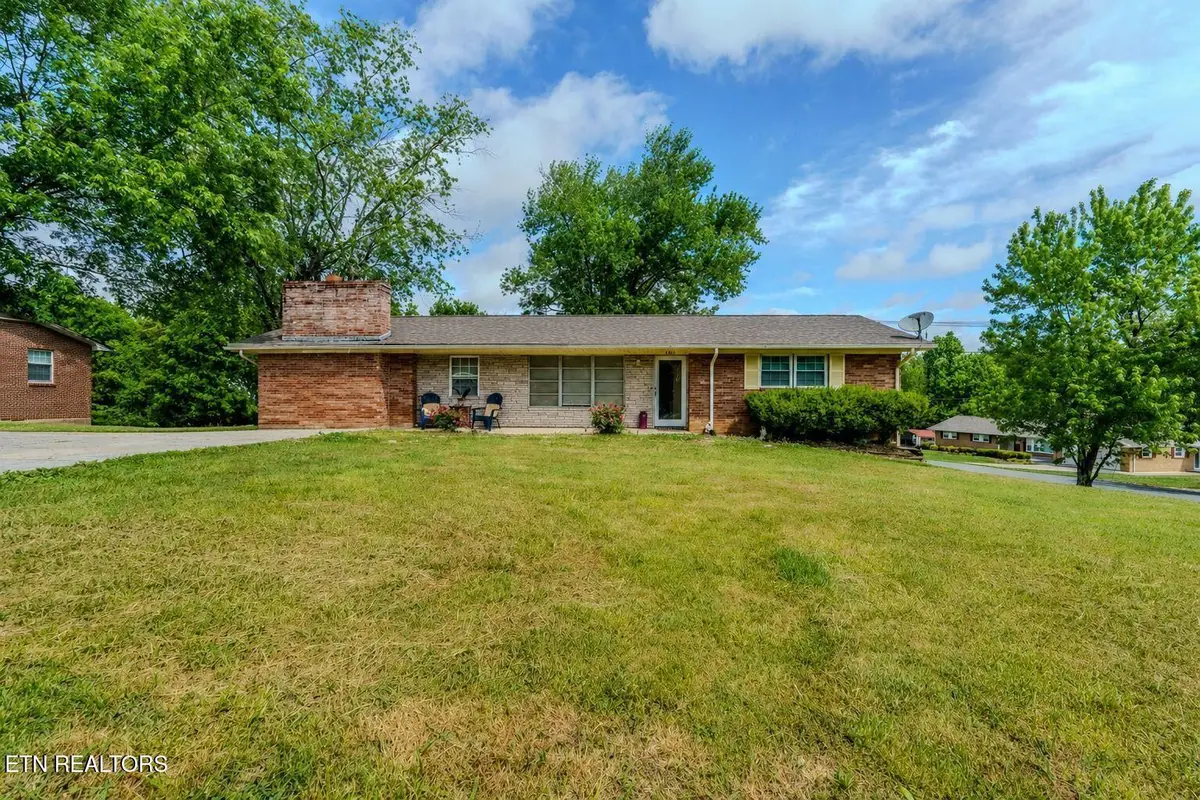 3633 Cunningham Rd, Knoxville, TN 37918 - #1