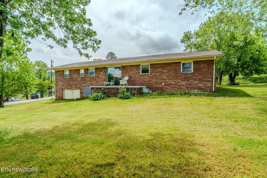 3633 Cunningham Rd, Knoxville, TN 37918 - #2