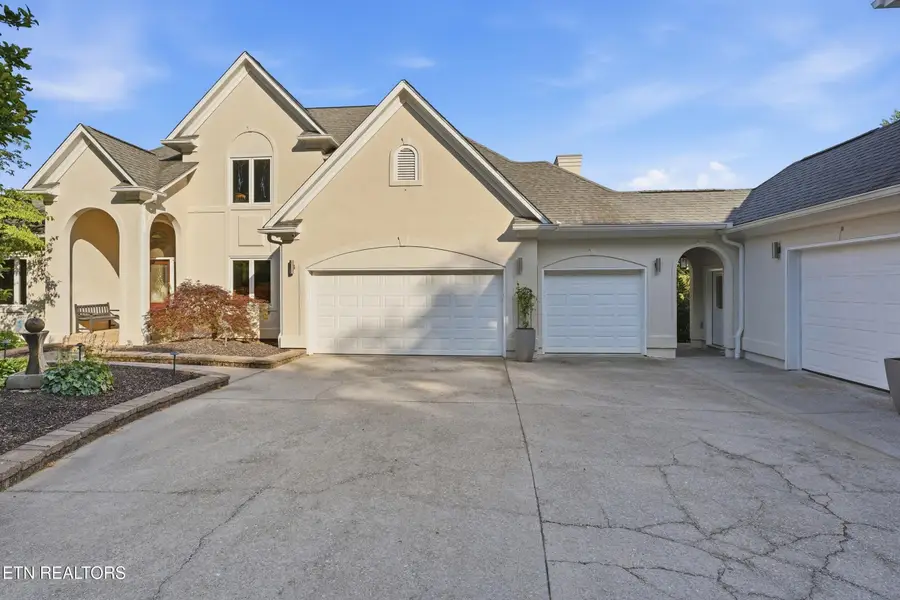 4246 Gravelly Hills Rd, Louisville, TN 37777 - #2